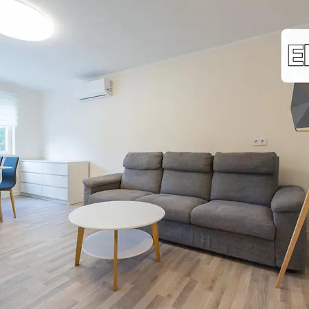 Merelaehedane 2-toaline Saunaga Korter Kablis * كابلي